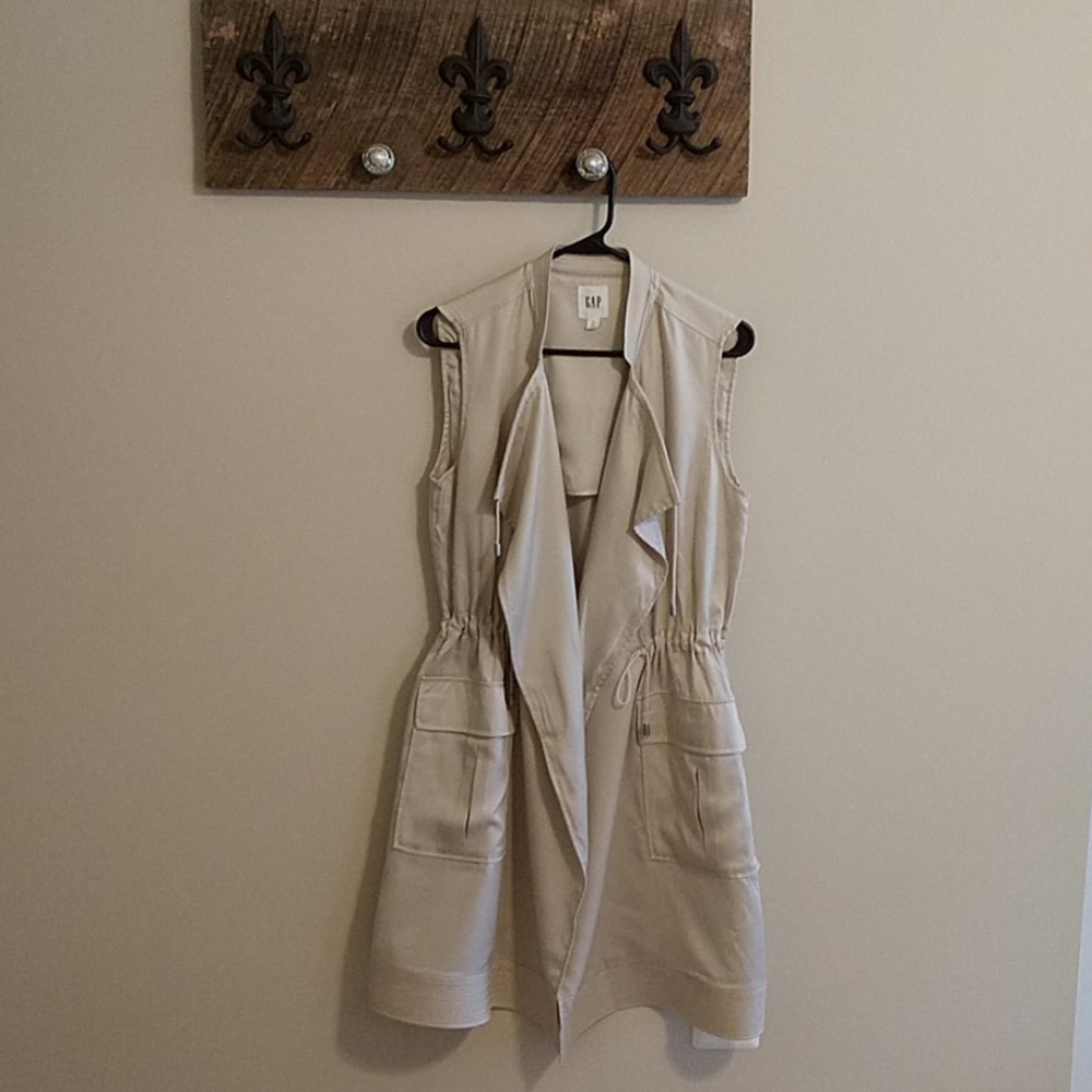 Gap XS Trench Vest Tan